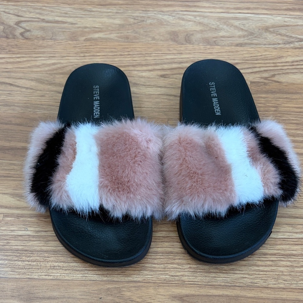 Steve Madden Slip on Faux Fur Slide Sandals Fun Slippers Size 7